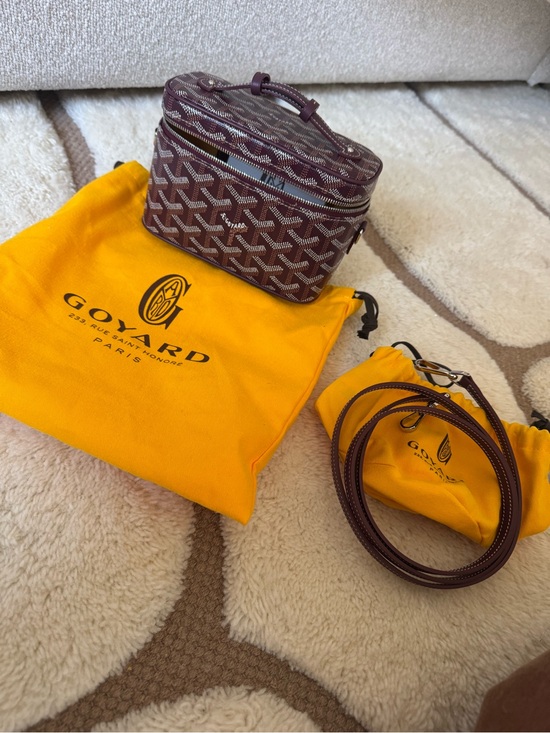 Goyard Handbags - Goyard Burgundy Goyardine Coated Canvas Vanity Case with Strap NWT